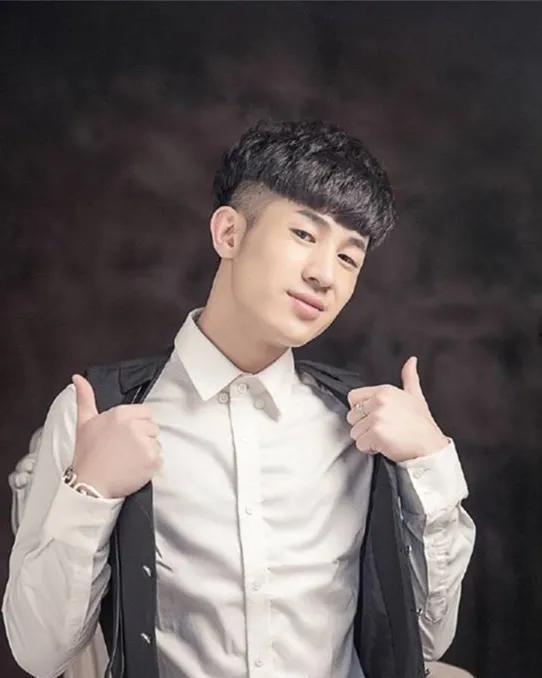 网红仙洋图片,网红魅力瞬间捕捉